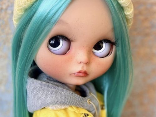 Blythe doll custom tbl – Ocean, Blythe custom doll ooak, blue hair doll, Blythe custom, Blythe cute doll, art doll, bright hair blythe doll.